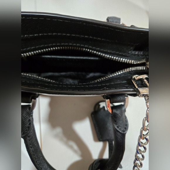 Michael Kors Saffiano leather mini tote - Picture 4 of 4